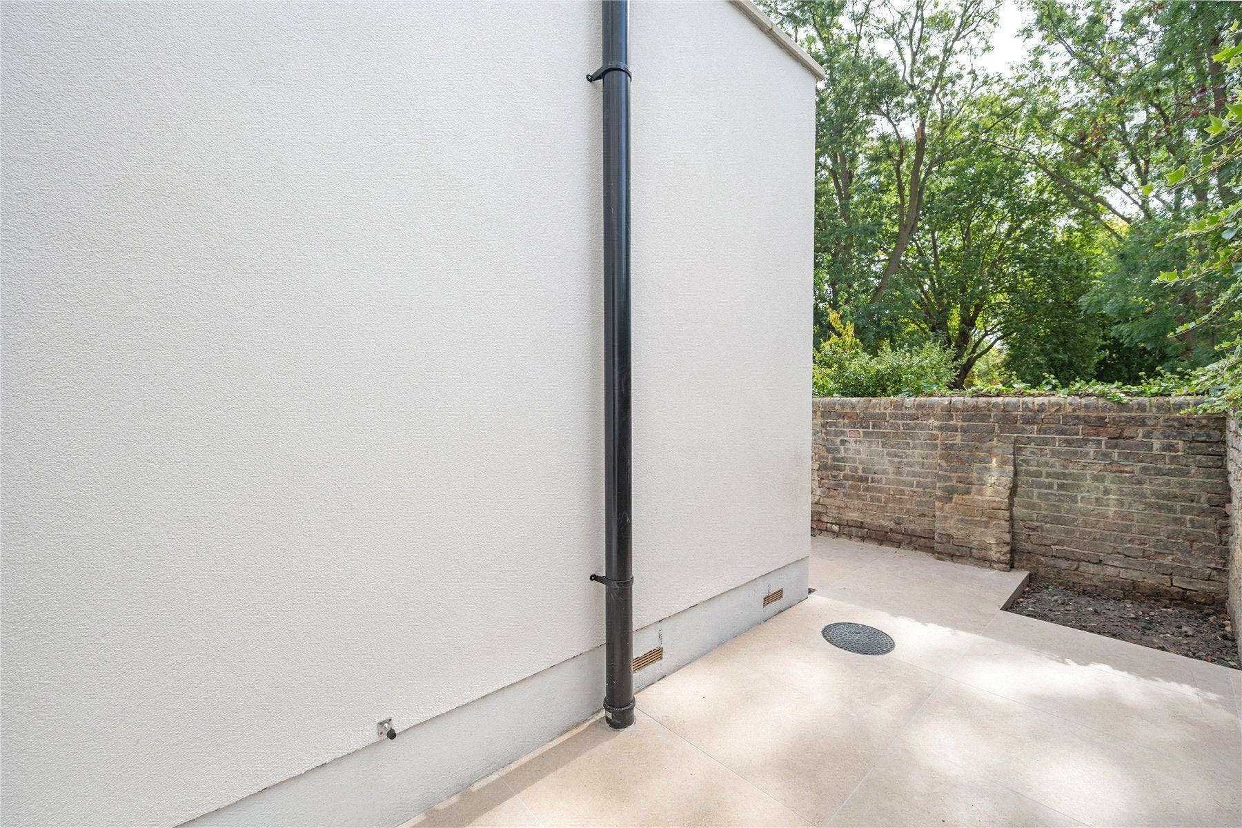 Flat Margravine Gardens in Greater London
