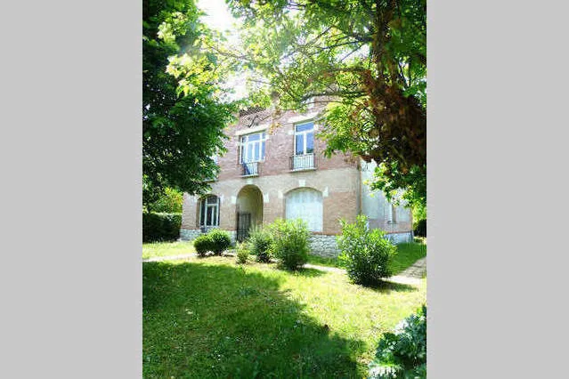 Chambre Avenue du Maréchal de Lattre de Tassigny à Moissac