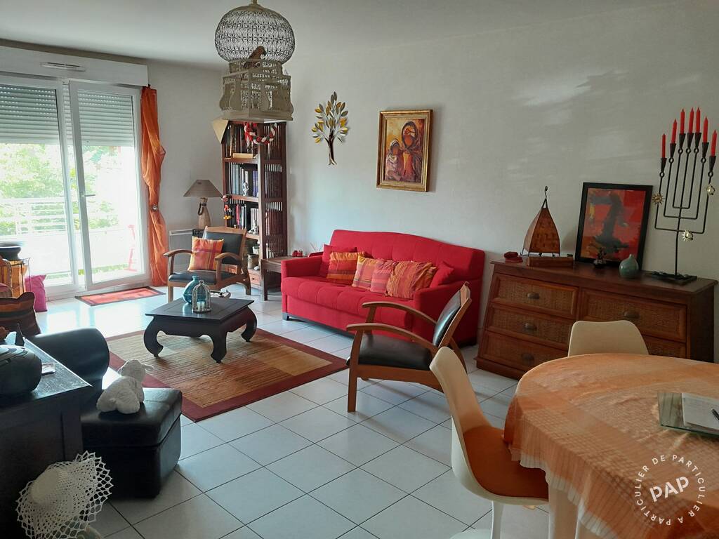 Flat Quai Albert Baillet in Montlouis-sur-Loire