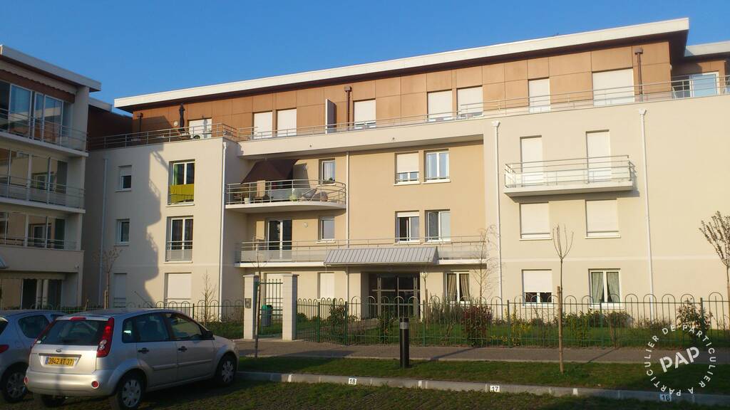 Flat Quai Albert Baillet in Montlouis-sur-Loire