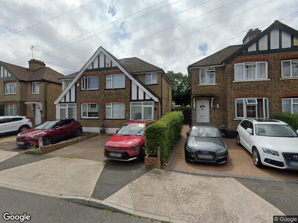 House Oakdene Road in Greater London