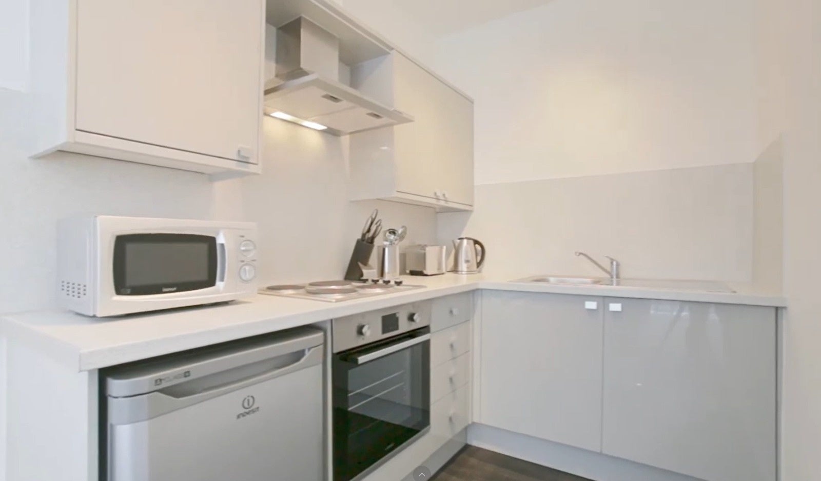 Flat Fairlie Park Drive in Glasgow