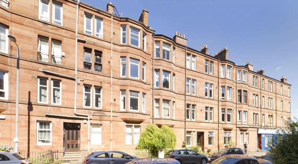 Flat Fairlie Park Drive in Glasgow