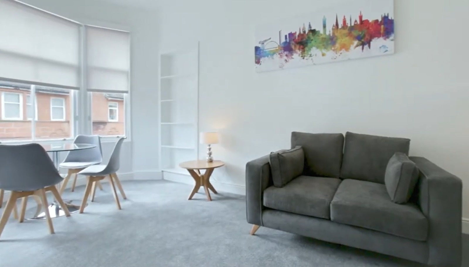 Flat Fairlie Park Drive in Glasgow