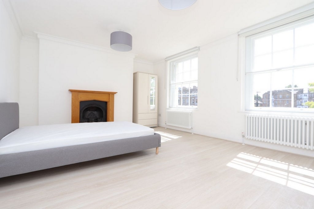 Room Globe Road in Greater London