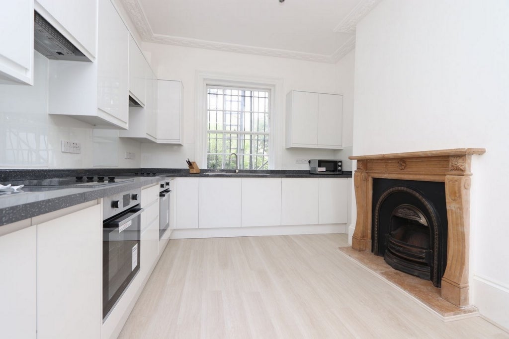 Room Globe Road in Greater London