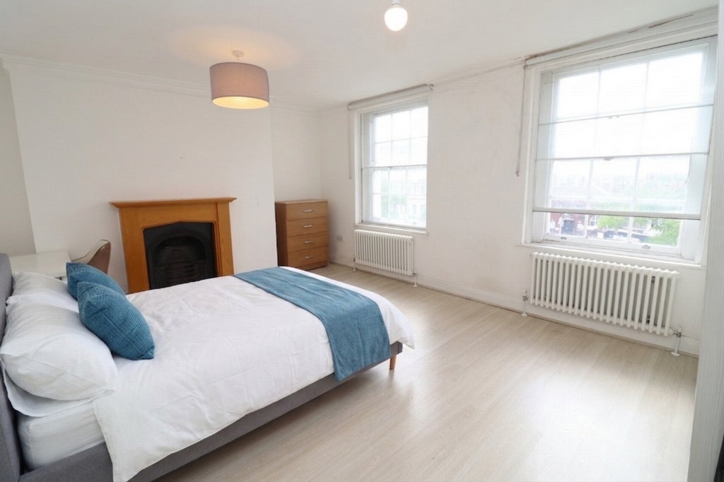 Room Globe Road in Greater London