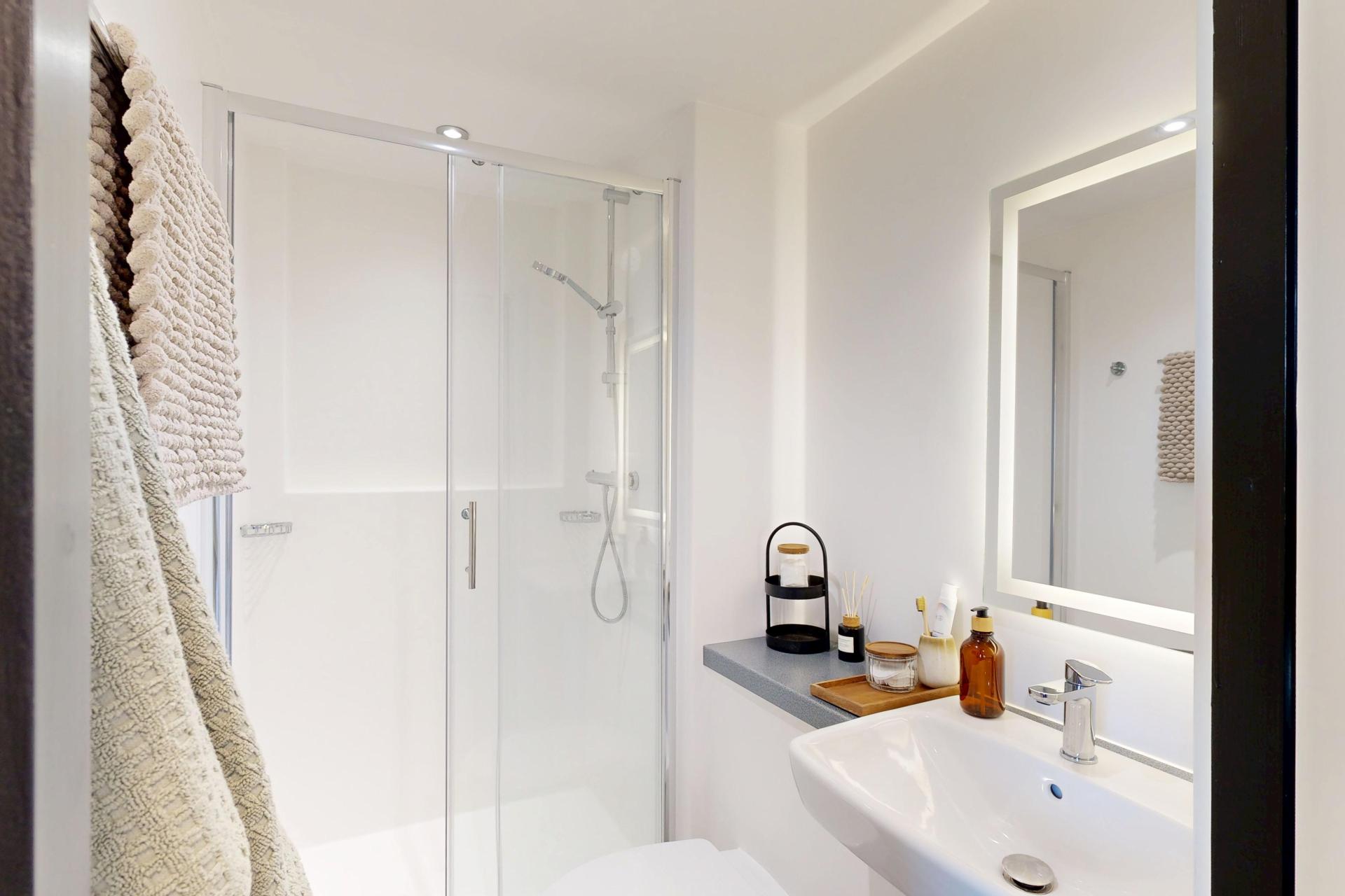 Room Radmarsh Road in Nottingham