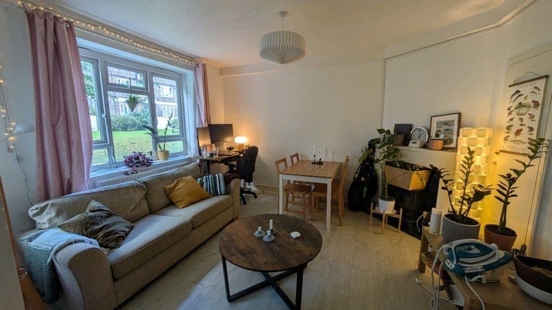 Room Craignair Road in Greater London