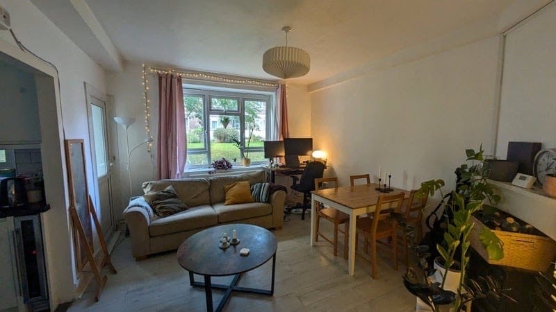 Room Craignair Road in Greater London