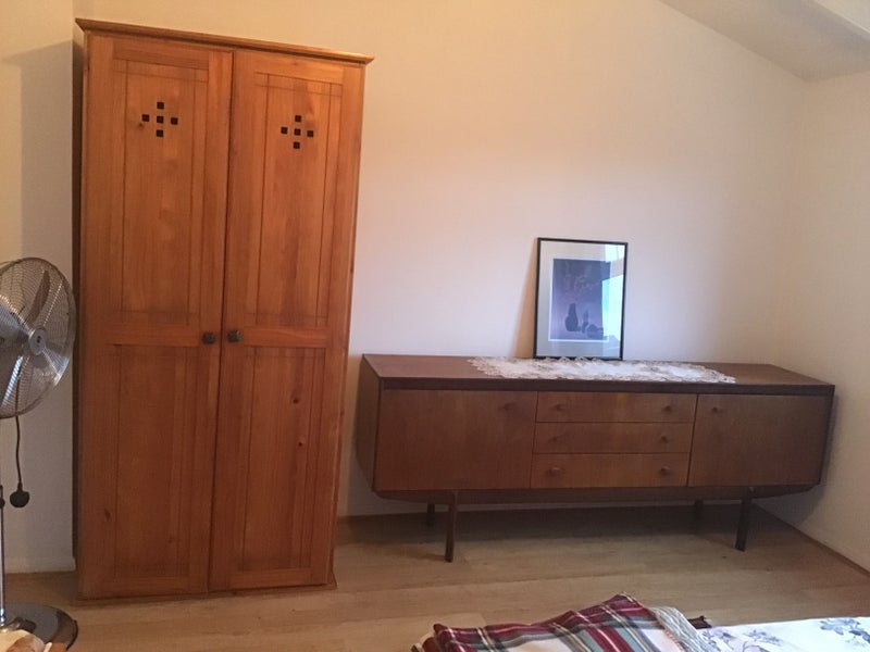 Room Hood Close in Greater London