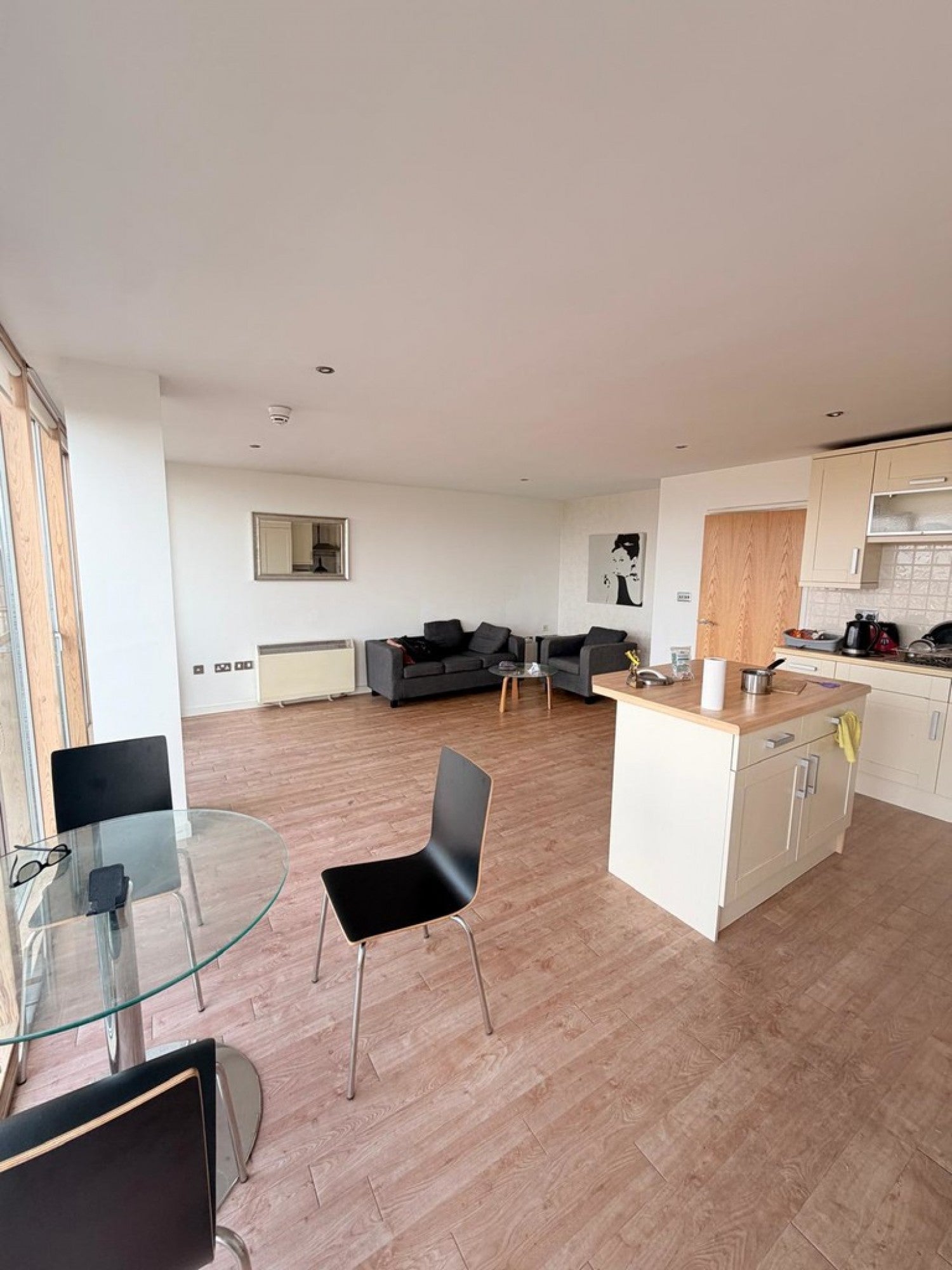 Flat Barlow Road in Trafford