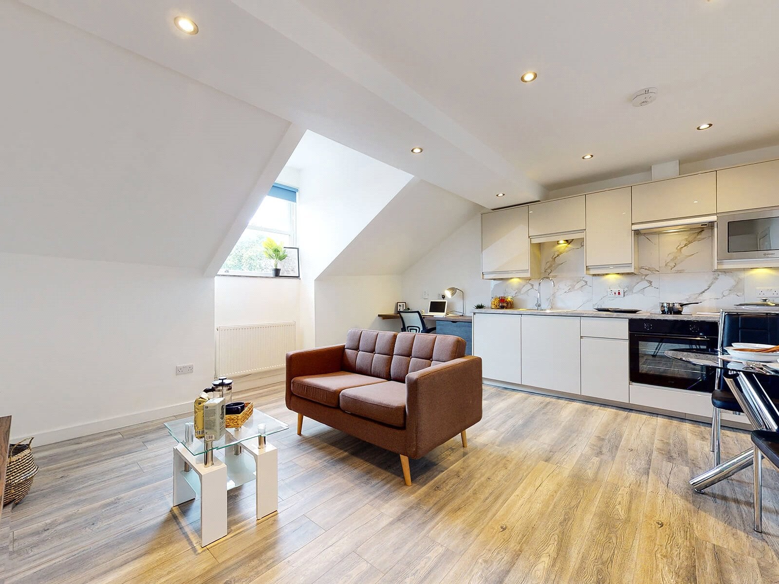 Flat Hyde Terrace in Leeds