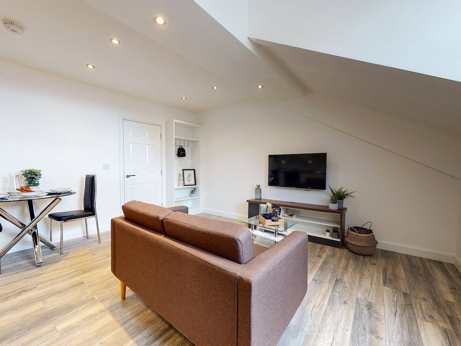 Flat Hyde Terrace in Leeds