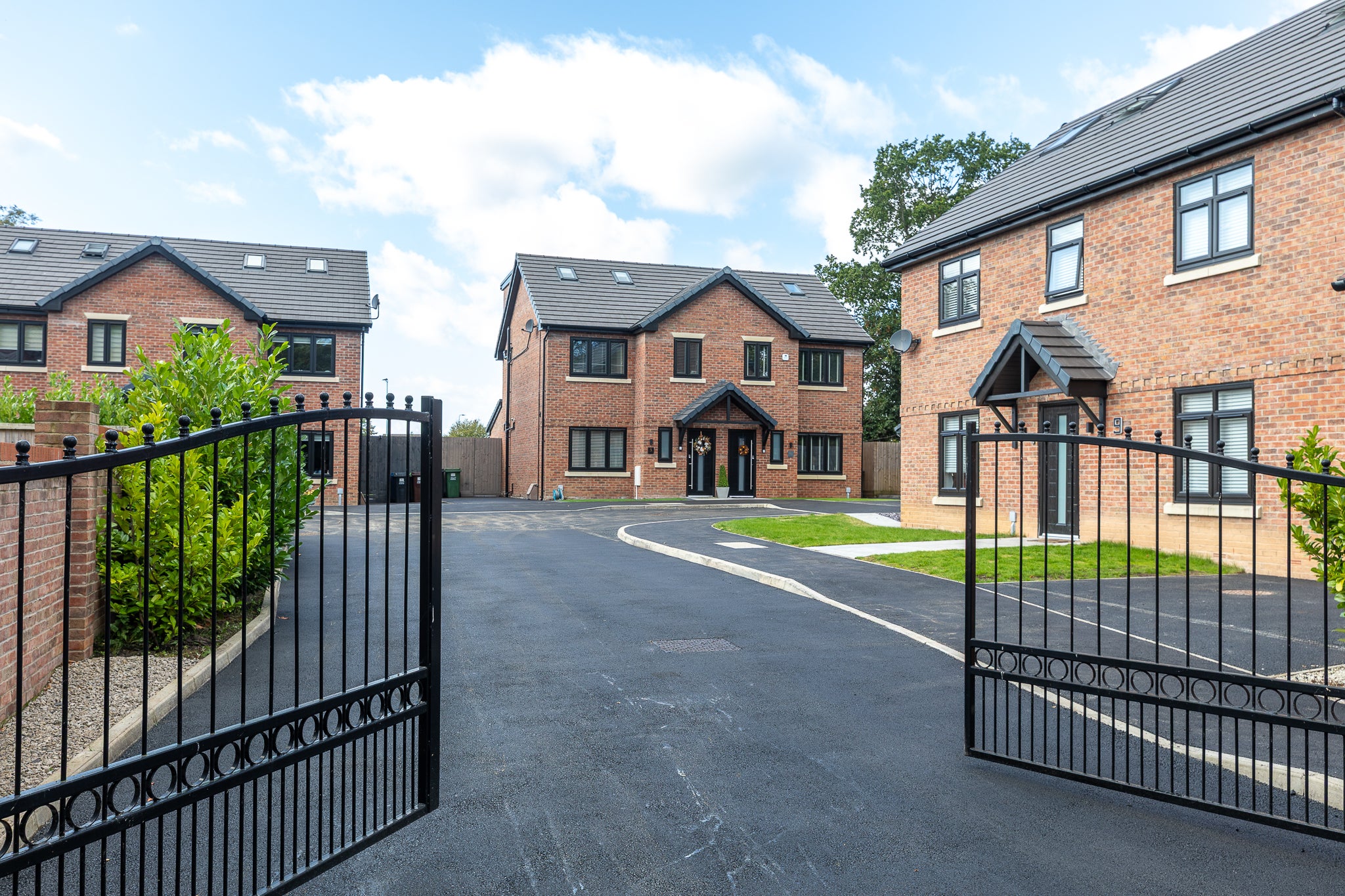 House Wigan Road in Ashton-in-Makerfield