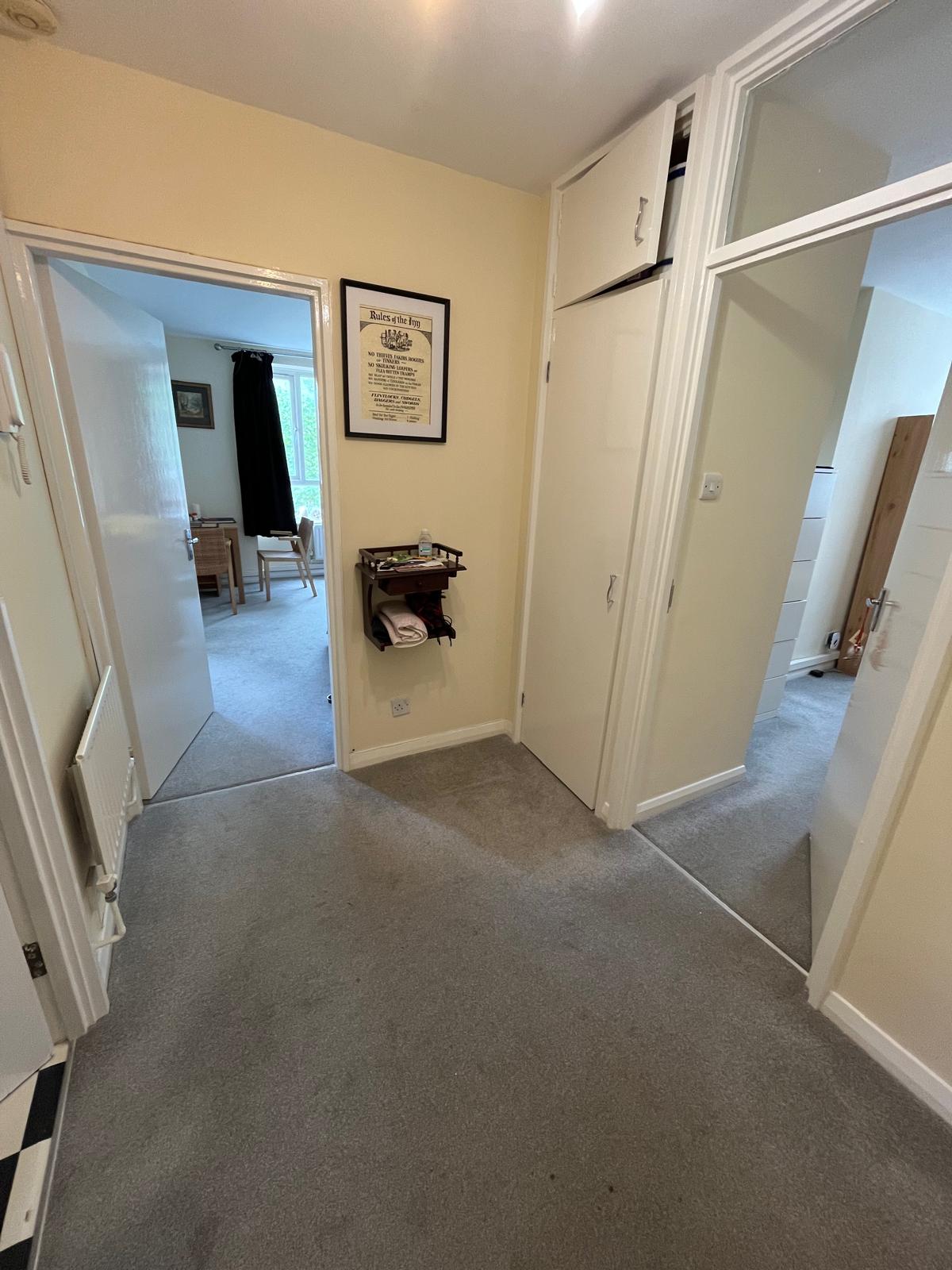 Flat Magdalen Road in Greater London