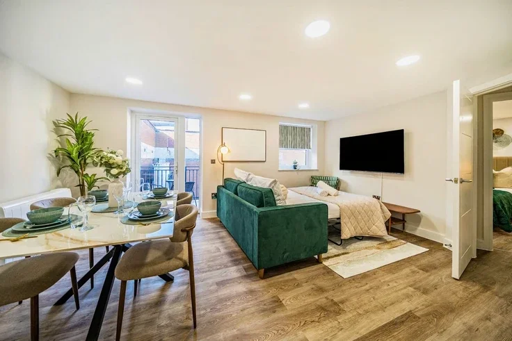 Flat Victoria Road in Rushmoor