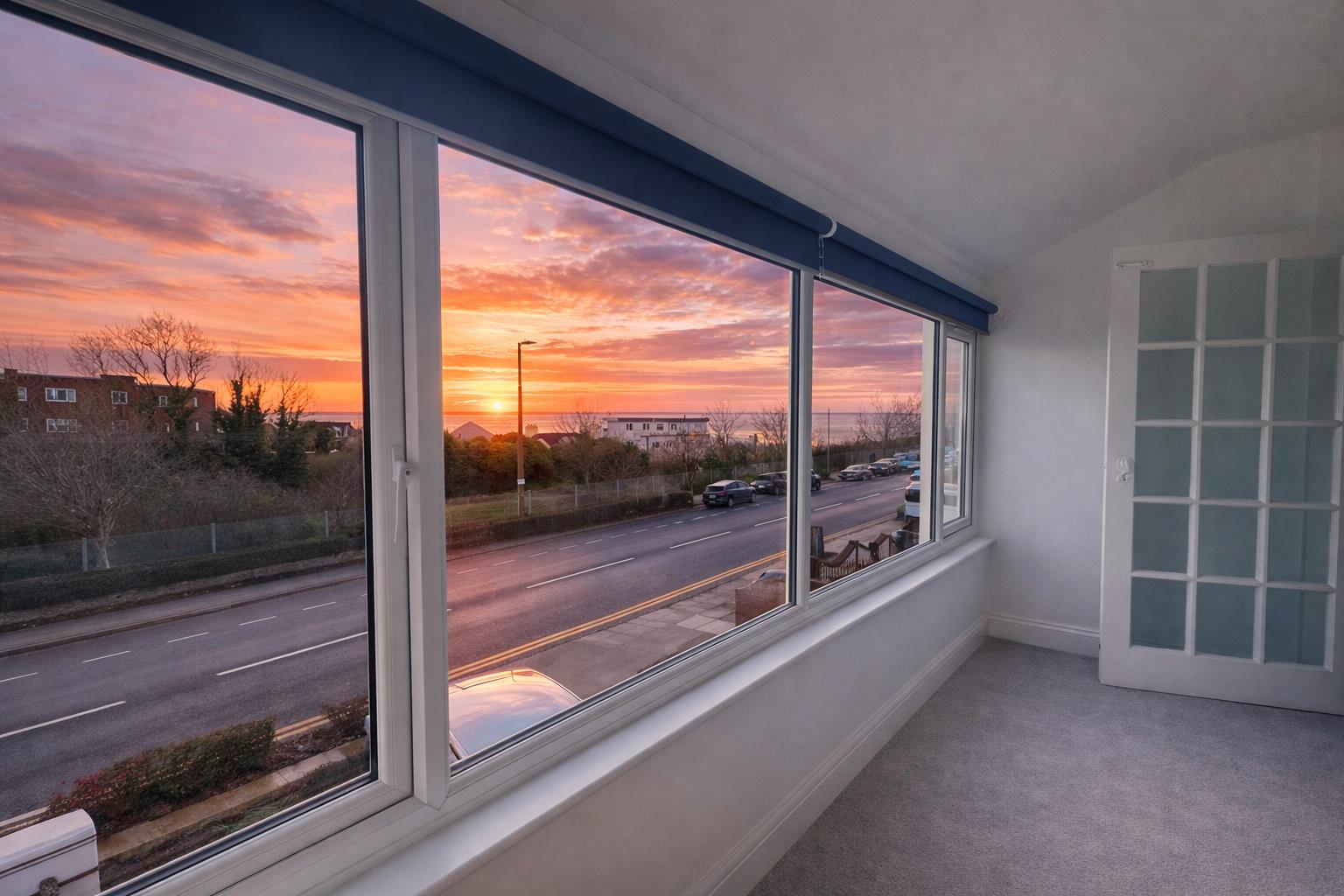 Flat The Ridgeway in Southend-on-Sea