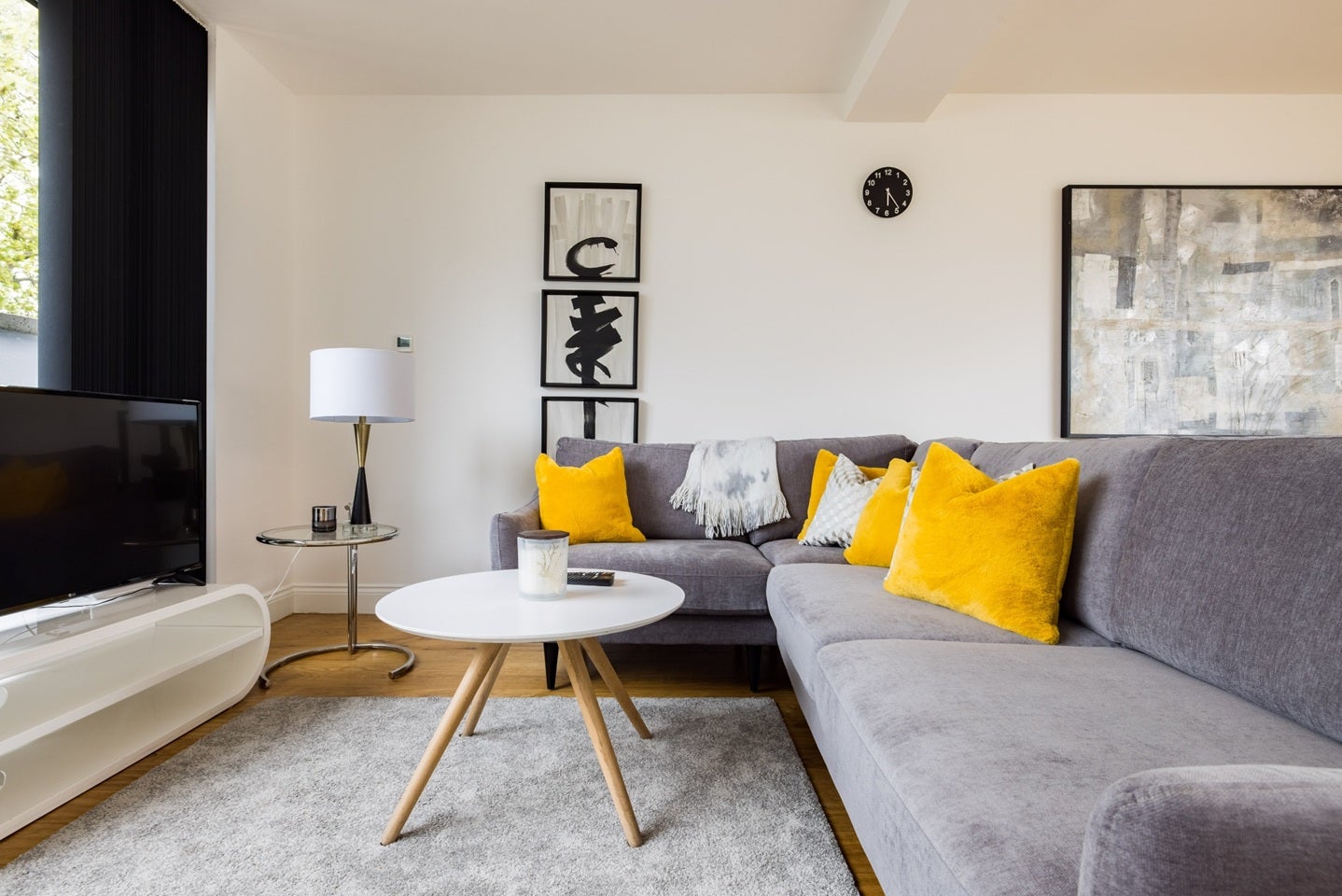 Flat Cranleigh Street in Greater London