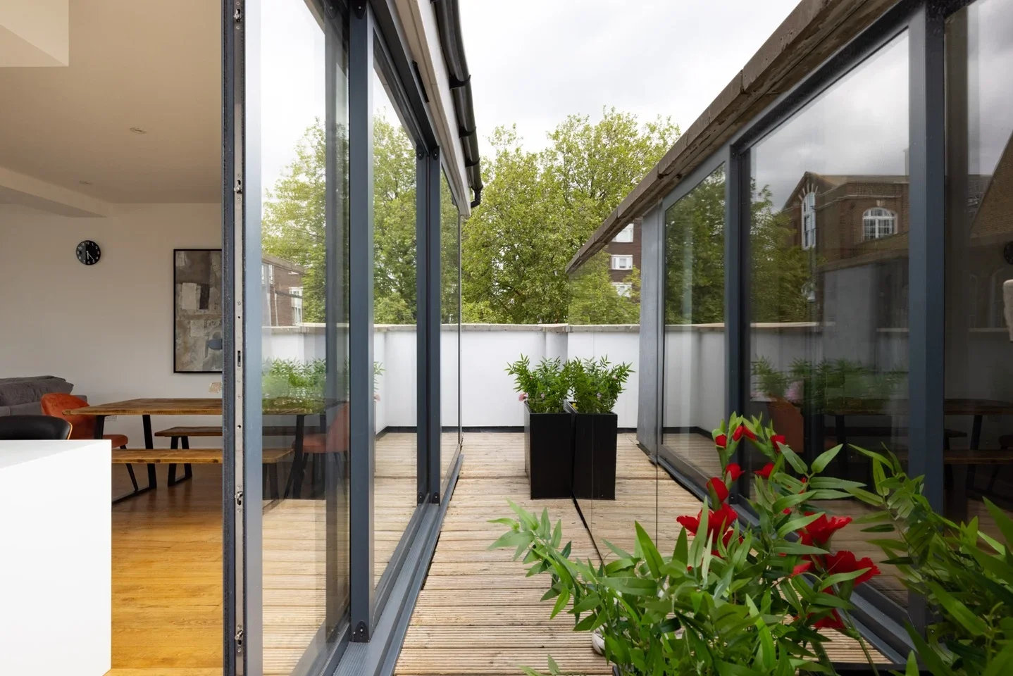 Flat Cranleigh Street in Greater London