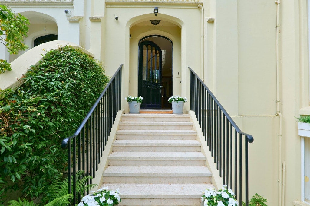 House Addison Road in Greater London