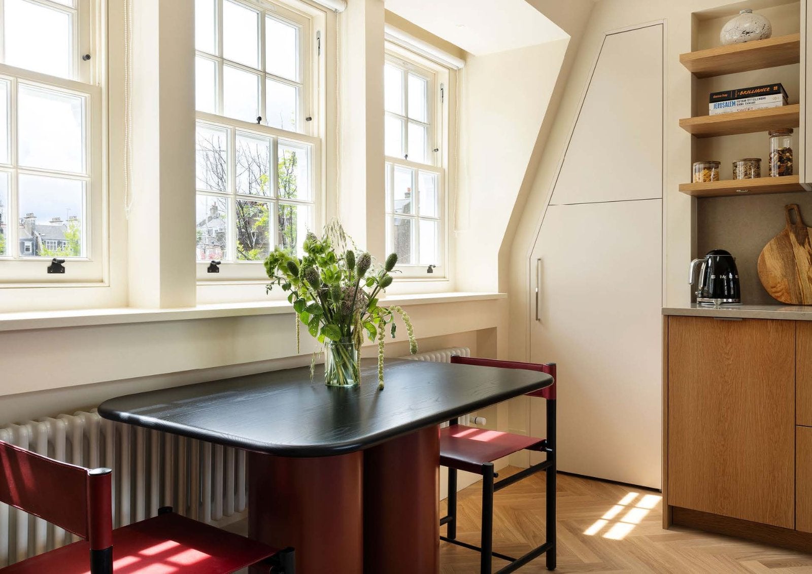 Flat Harley Street in London
