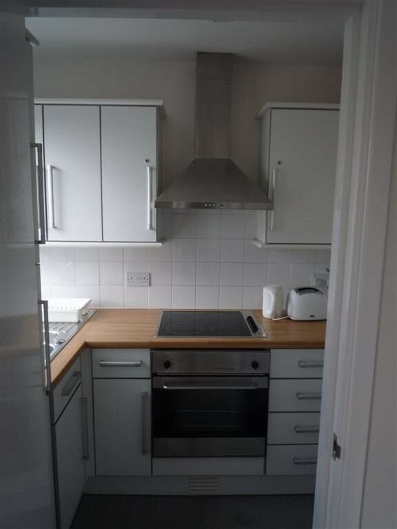 Flat Wincott Street in Greater London