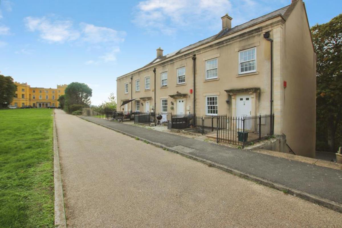 House Thomas Way in Stoke Gifford