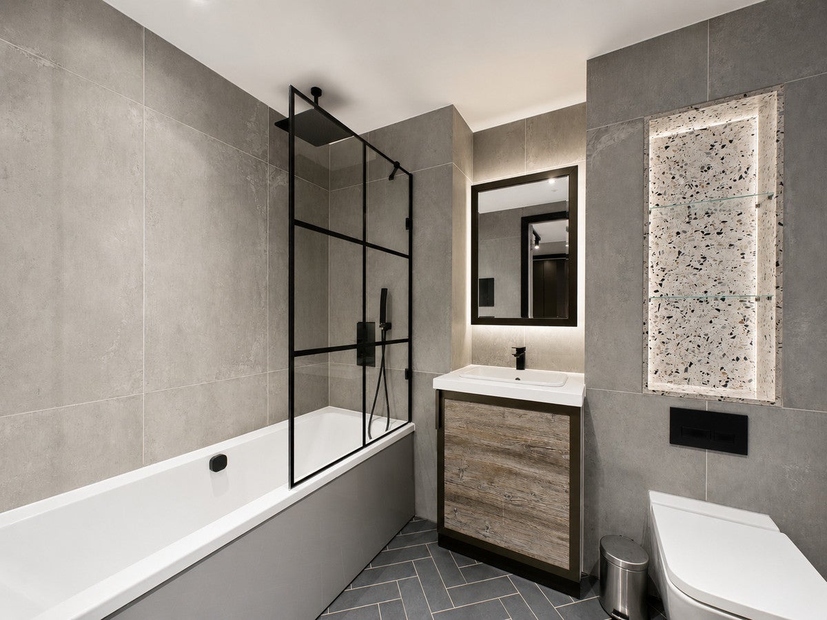Flat Hewett Street in Greater London