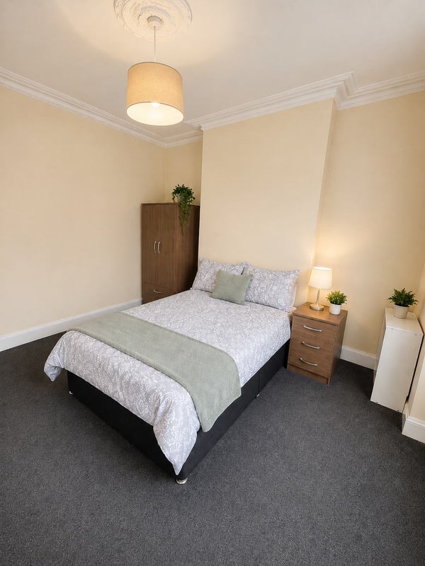 Room Green Lane in Birmingham