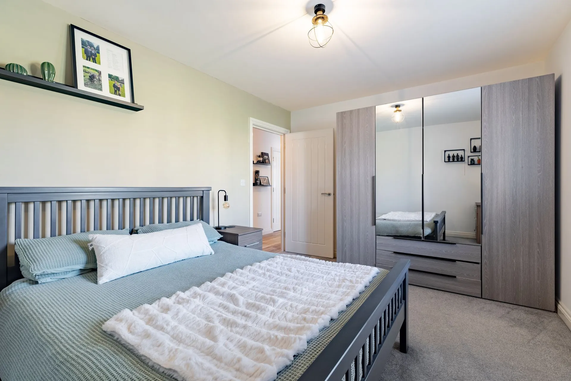 Flat Nightingale Road in Great Barford