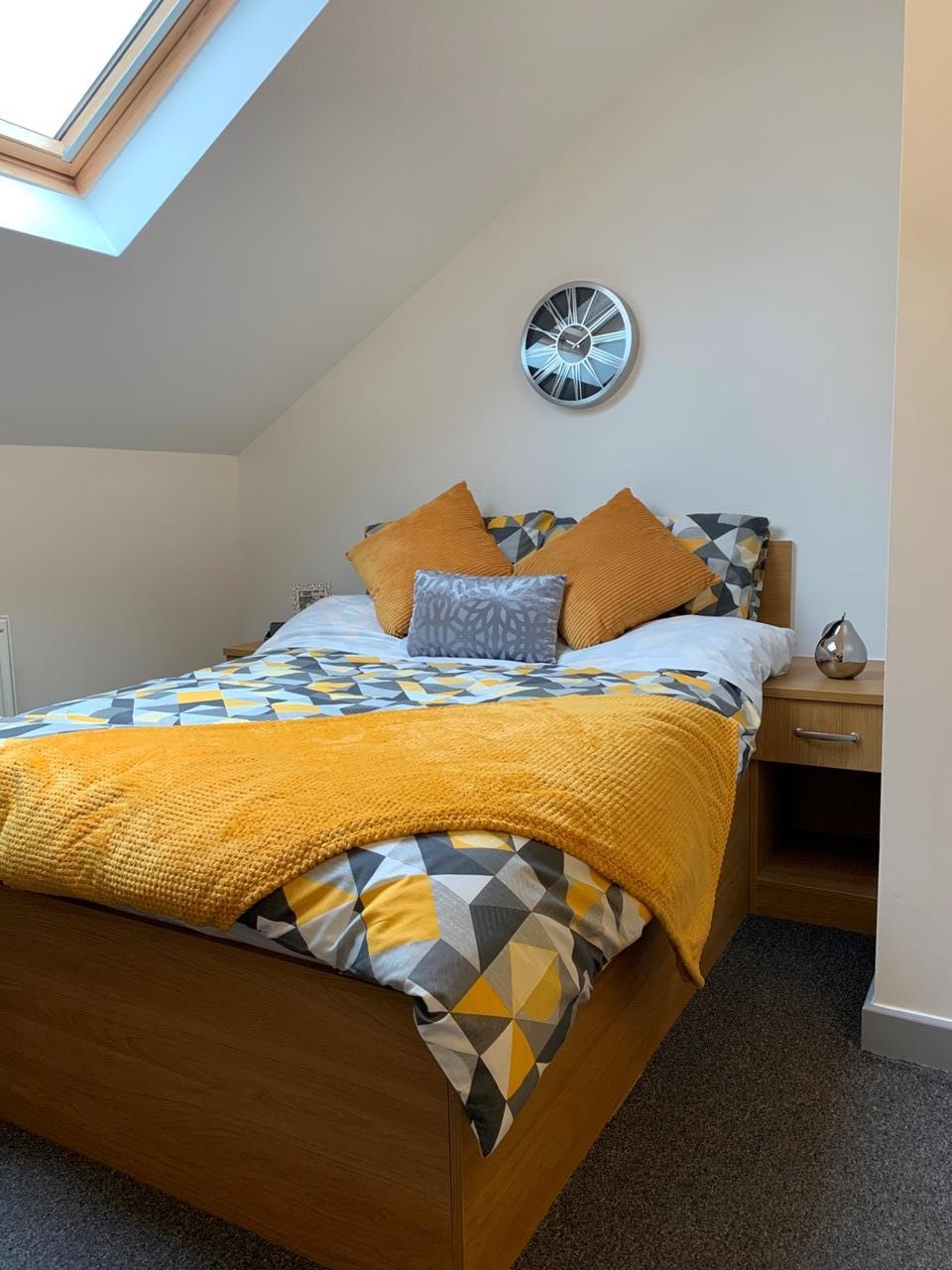 Room Regent Road in Leicester