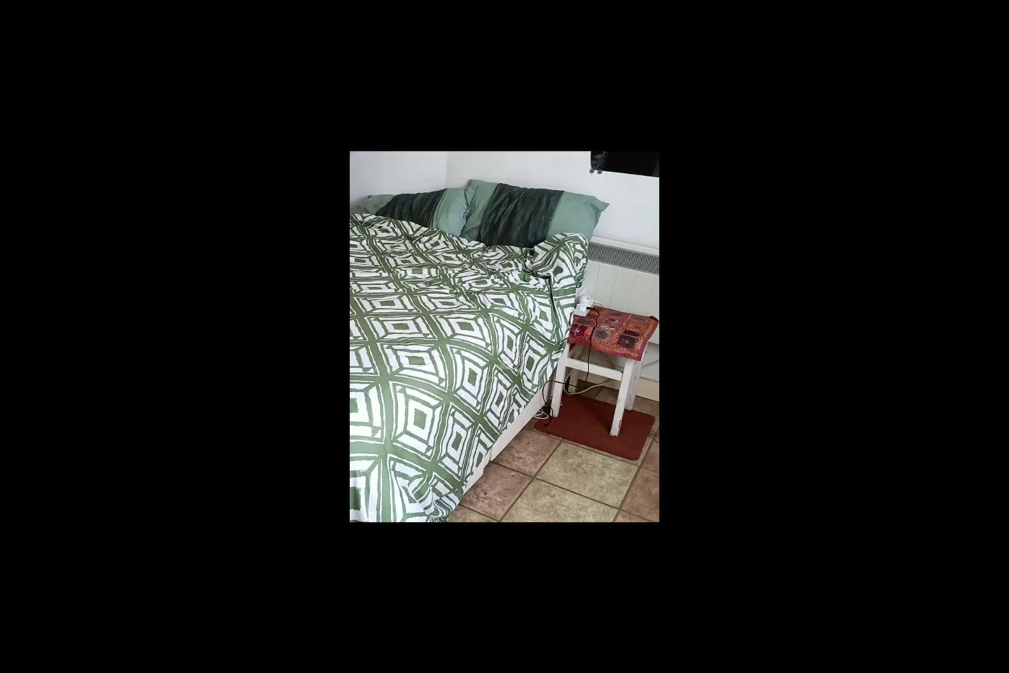Room Snakes Lane East in Greater London