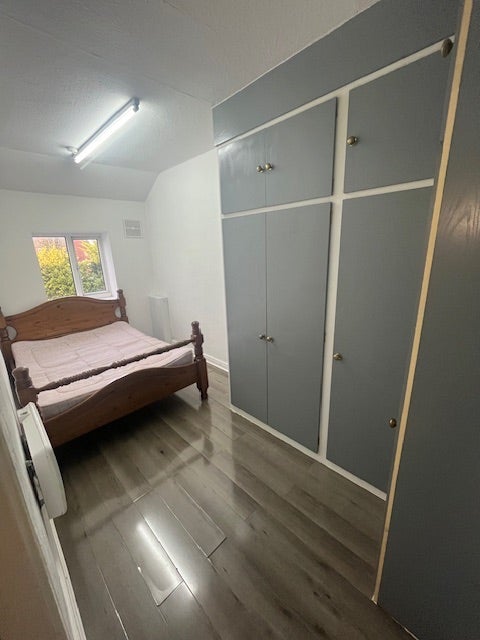 Flat Penncricket Lane in Sandwell