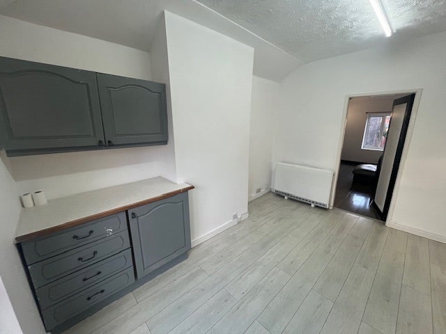 Flat Penncricket Lane in Sandwell