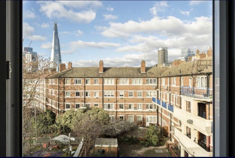 Room Fair Street in Greater London