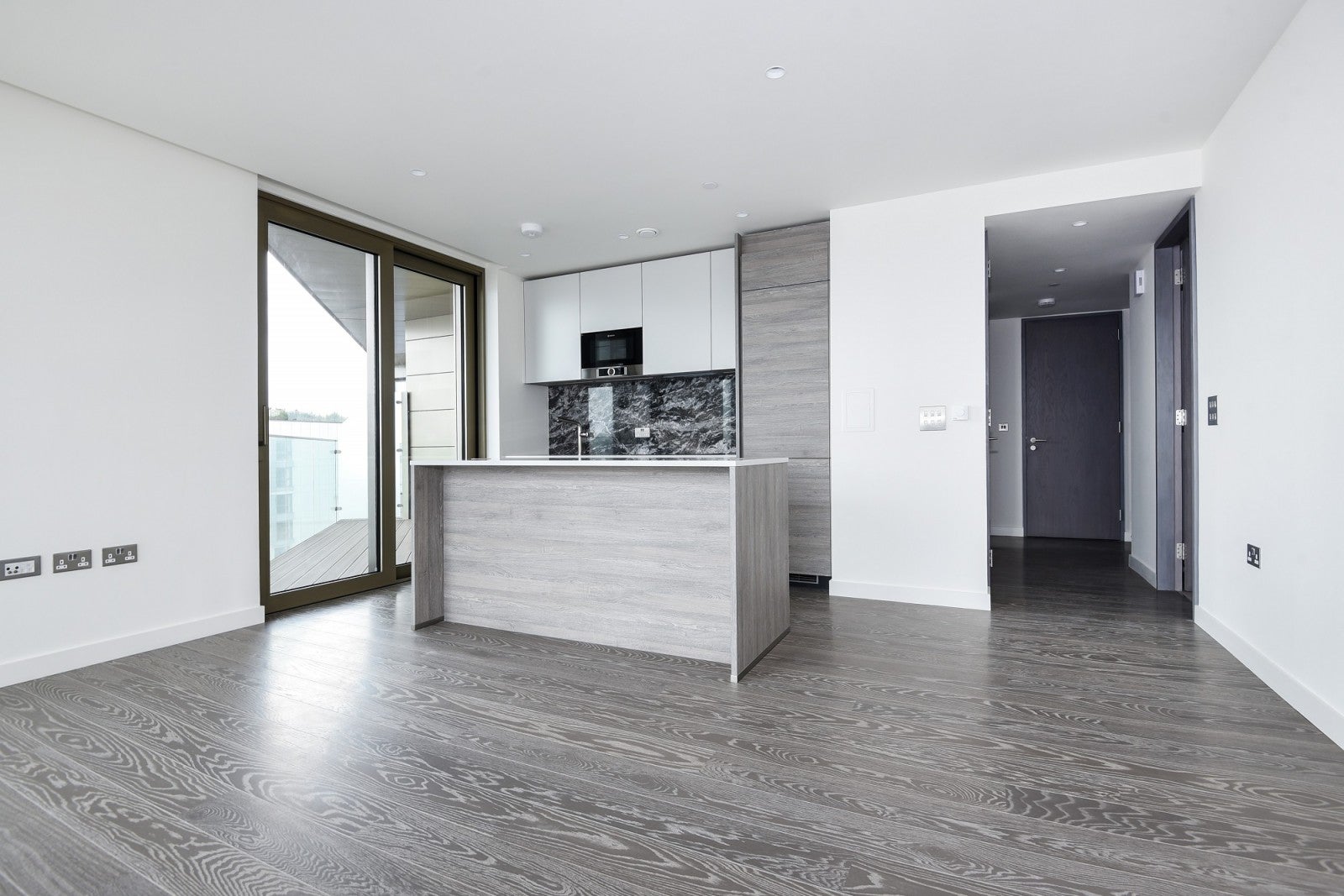 Flat Pilot Walk in Greater London