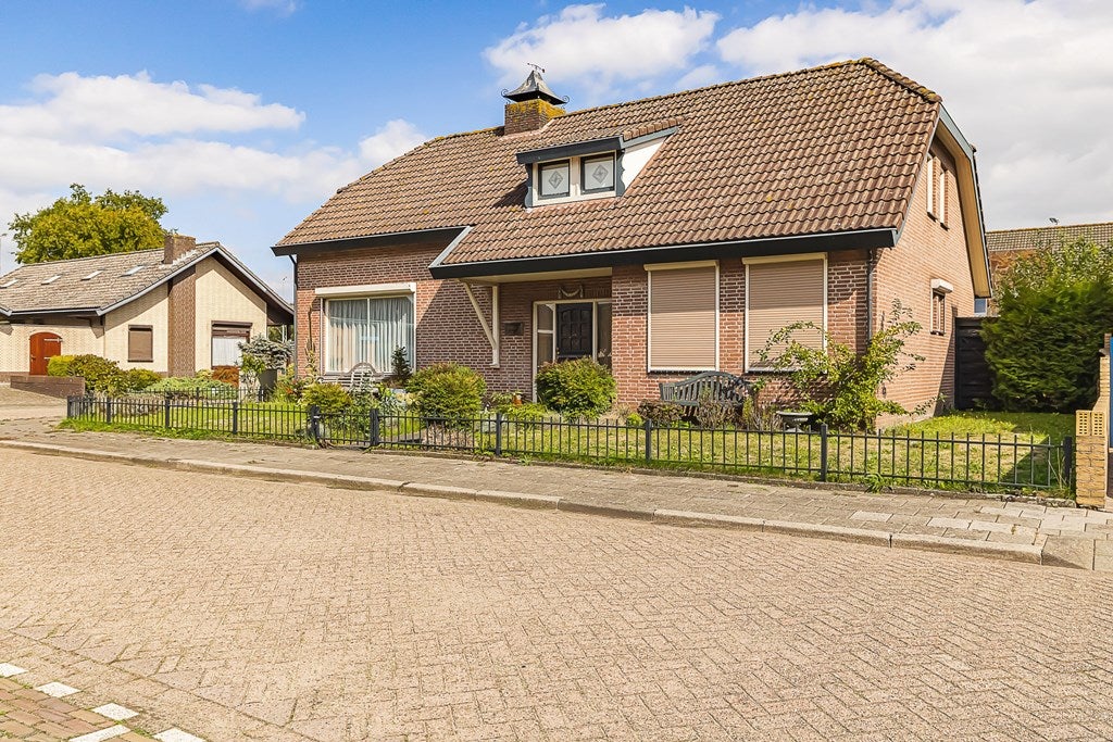Huis Händelstraat 6 in St. Willebrord
