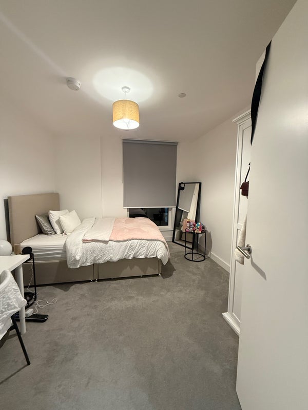 Room Escapade Place in Greater London