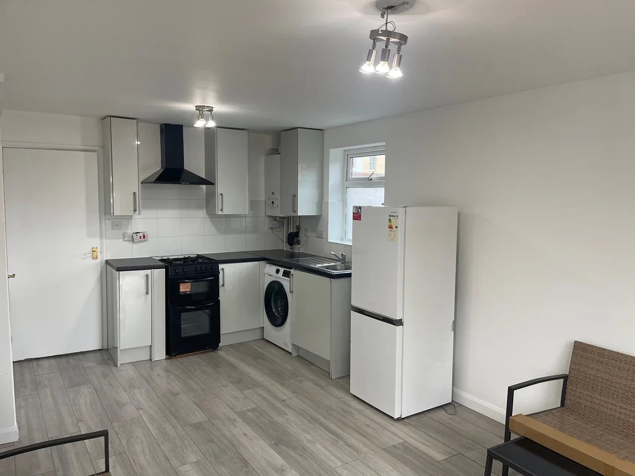 Flat Amanda Court in Slough