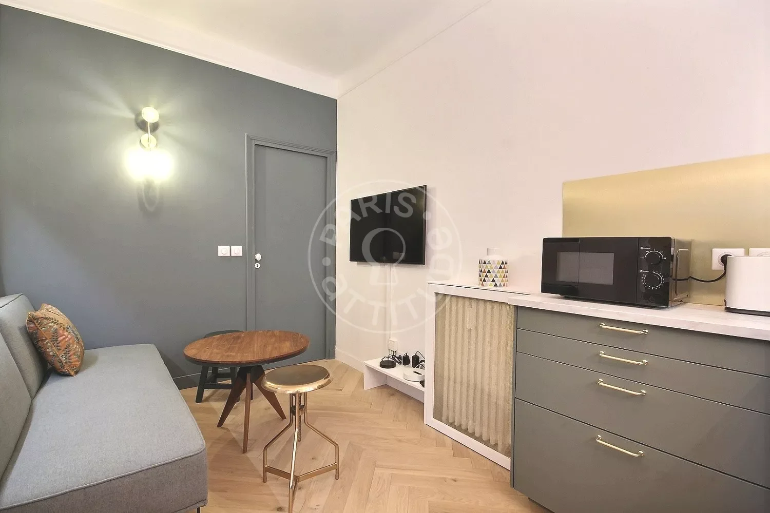 Flat Rue des Entrepreneurs in Paris