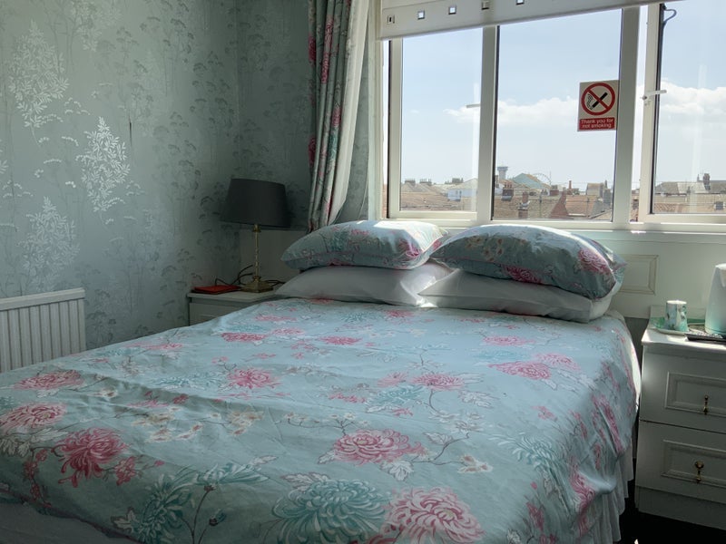 Room Euston Road in Great Yarmouth