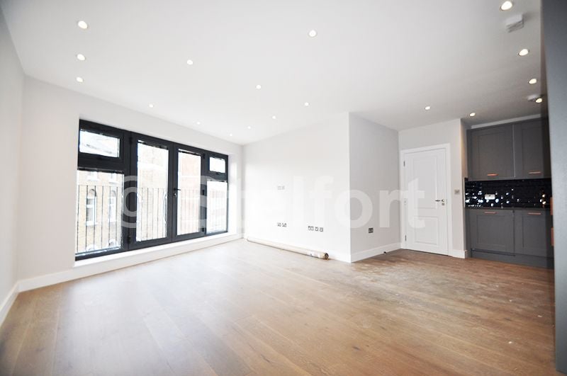 Flat Emma Street in Greater London