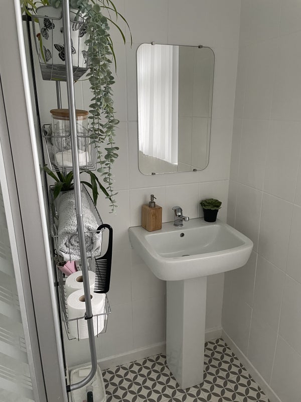 Room Langfaulds Crescent in Faifley