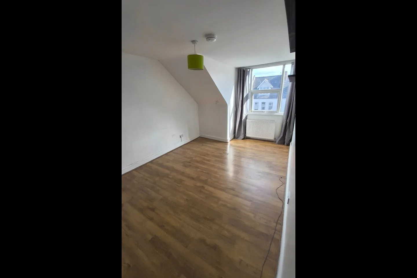 Flat Myddleton Road in Greater London