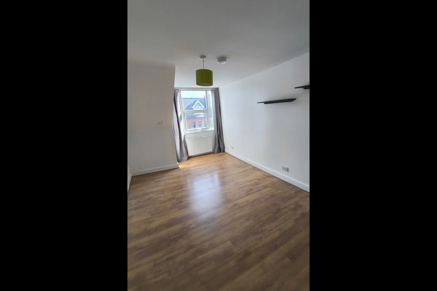 Flat Myddleton Road in Greater London