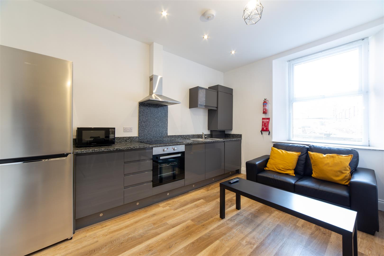Flat Osborne Terrace in Newcastle upon Tyne