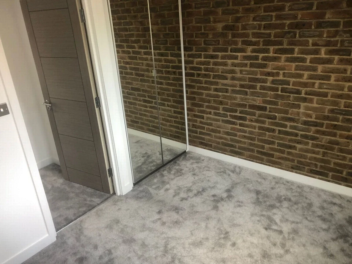 Room Turner Street in Greater London