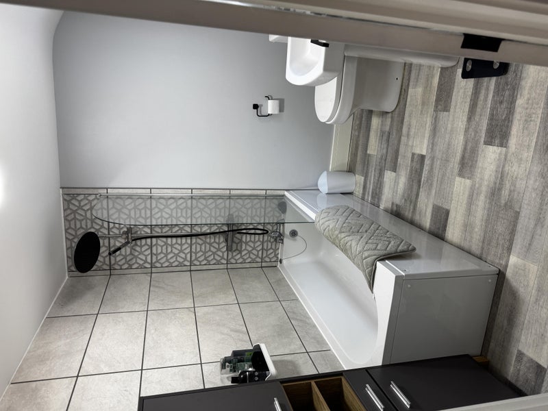Room Baglan Street in Treherbert