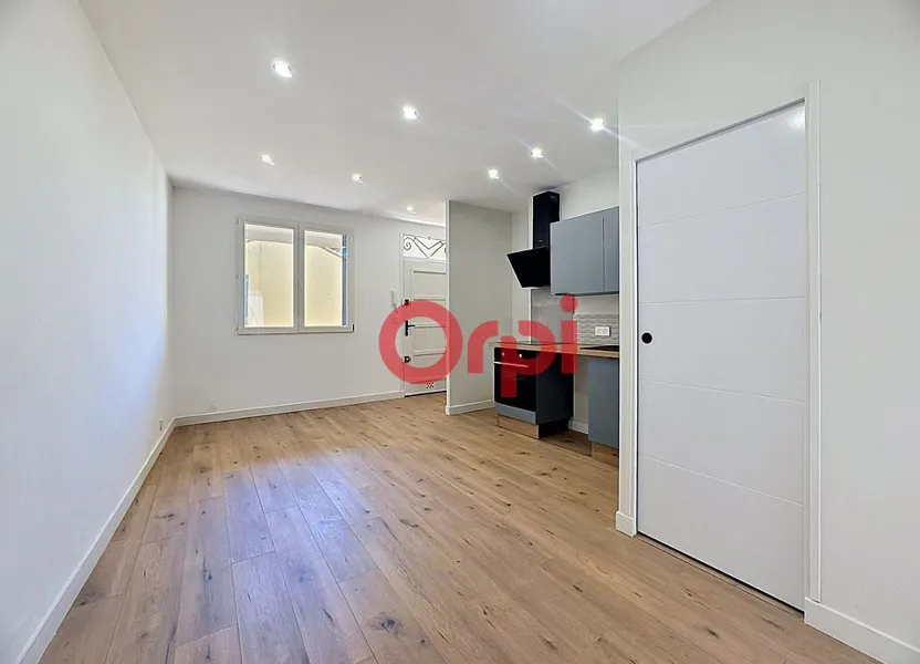 Appartement Rue Montgolfier à Fréjus